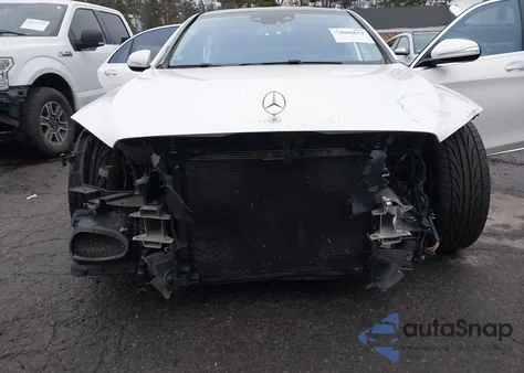 2015 Mercedes-Benz S 550 4Matic z USA, uszkodzony, nr VIN WDDUG8FB4FA168771